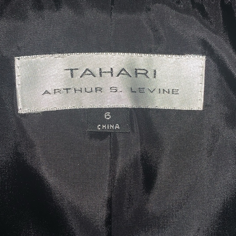 Tahari Arthur S Levine Framed Notch Collar Belted Blazer 6 - Picture 10 of 12